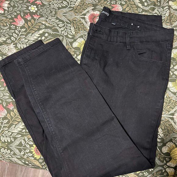 Black Straight Reitmans Jeans - Picture 1 of 2